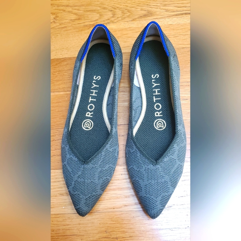 Rothy's The Point Retired Green Safari Print Size 5.5